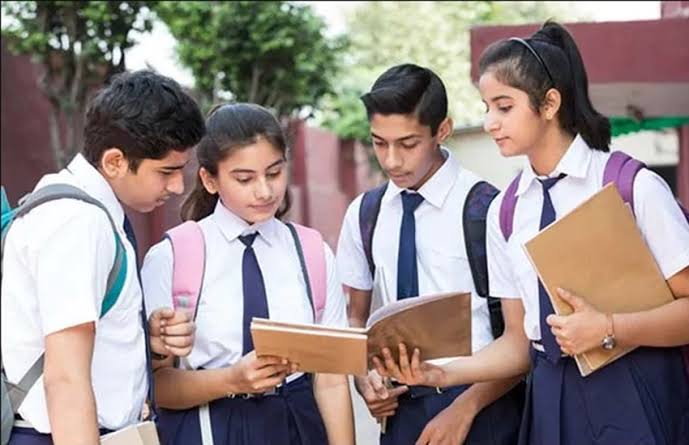 Read more about the article CBSE Board : नही होंगे 10वी और 12वी के Exam. सभी परीक्षाएं हुई रद्द