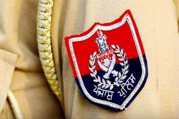 Read more about the article जालंधर पुलिस ने तीन अपराधियों को किया गिरफ्तार, हेरोइन, एक देसी रिवाल्वर समेत दो कारतूस बरामद