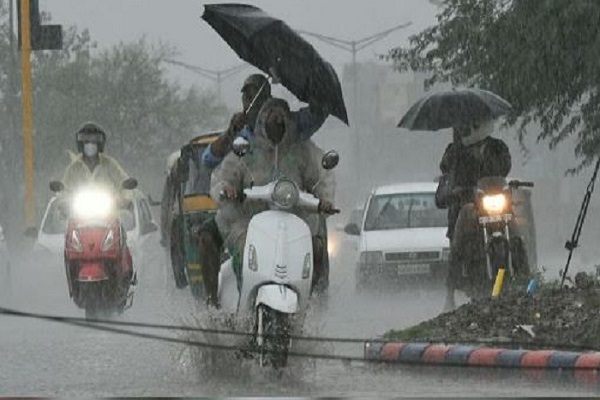 Read more about the article Weather Update: पंजाब में फिर होगी बारिश! मौसम विभाग ने इन जिलों में भारी बारिश का अलर्ट किया जारी