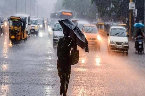 Read more about the article Weather Update: पंजाब में बारिश से मौसम हुआ सुहावना, भीषण गर्मी से मिली राहत; इन 8 जिलों में ऑरेंज अलर्ट जारी