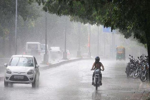 Read more about the article Weather Update: पंजाब के इन जिलों में बारिश होने की संभावना, जानिए अपने शहर का हाल