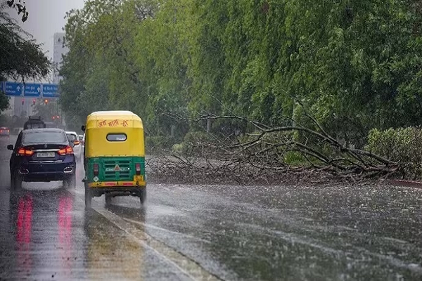 Read more about the article Weather Update: पंजाब और चंडीगढ़ में इस दिन हो सकती है बारिश, जानें आज कैसा रहेगा मौसम